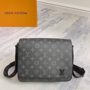 Louis Vuitton District PM Shoulder Crossbody Bag